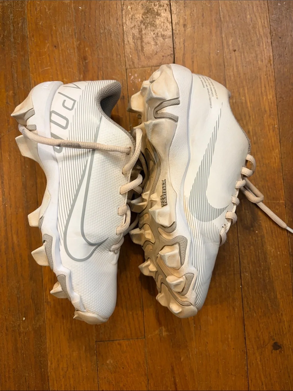 Nike Kids White and Grey Cleats
